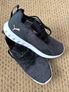 Puma Women's Black and Gray Knit Sneakers with Rose Gold Logo